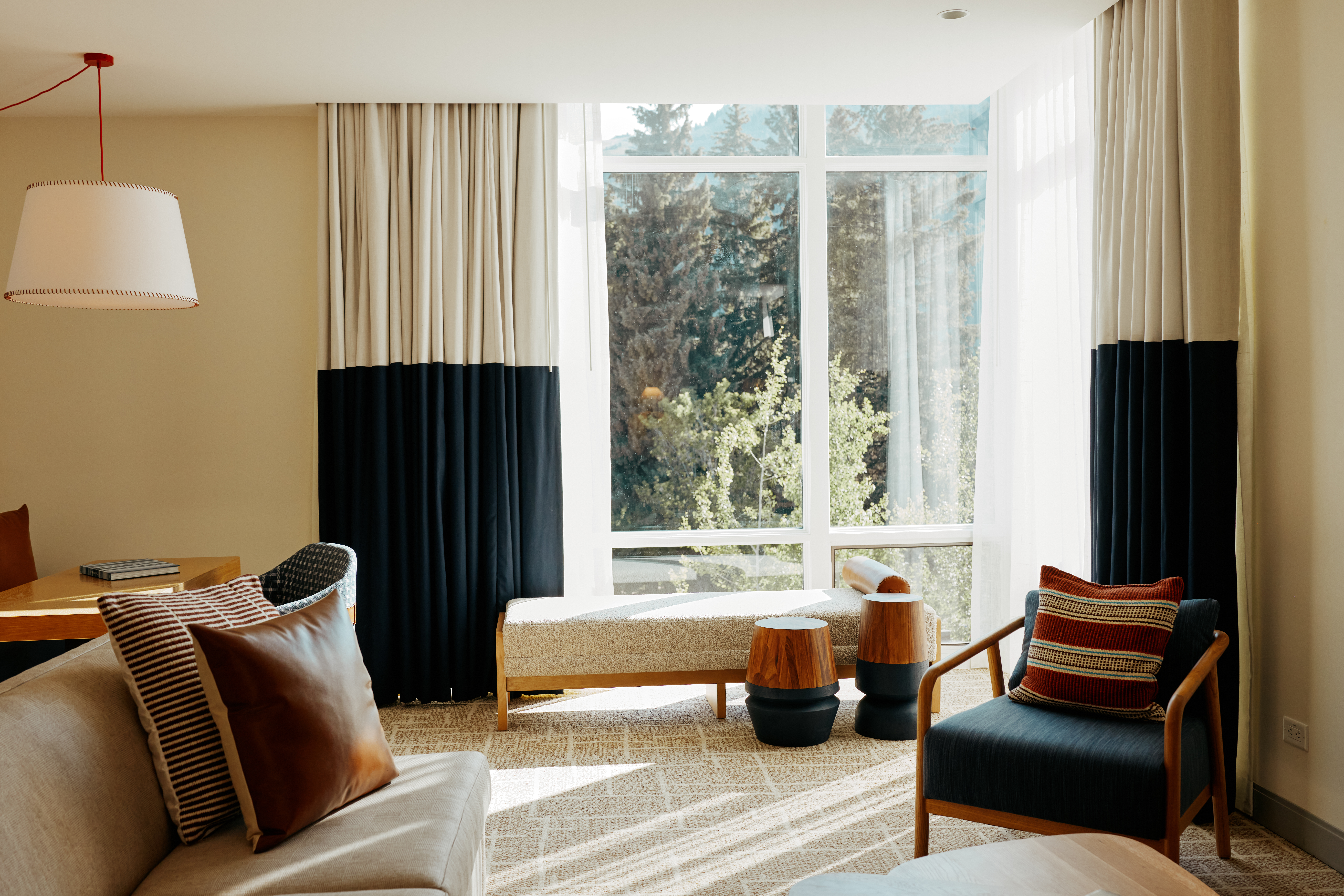 Limelight Suite living